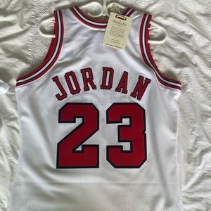 Men's Mitchell & Ness Michael Jordan White Chicago Bulls 1997/98 Authentic